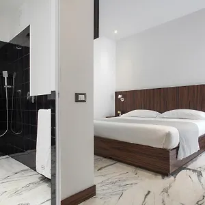 https://my-bed-montenapoleone.it-lombardy.com