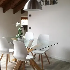 Relais + Private Parking Appartement Verona